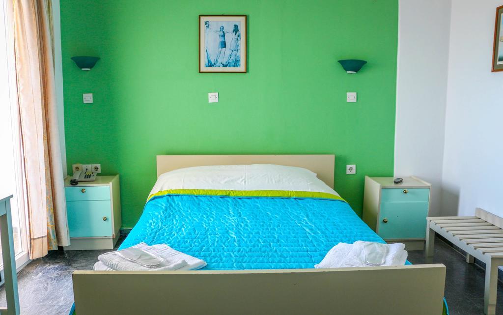 Mirtos Hotel Luaran gambar