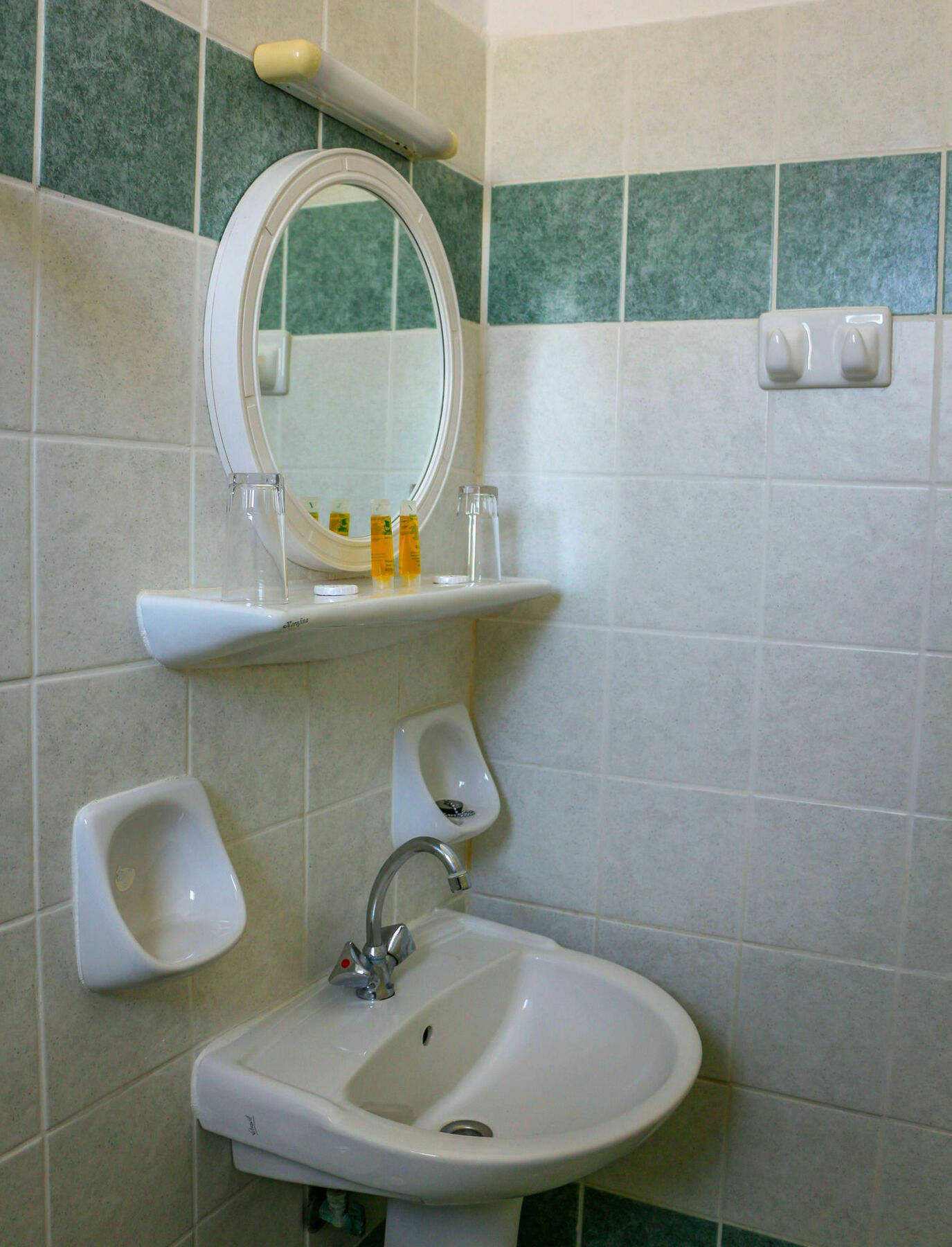 Mirtos Hotel Luaran gambar